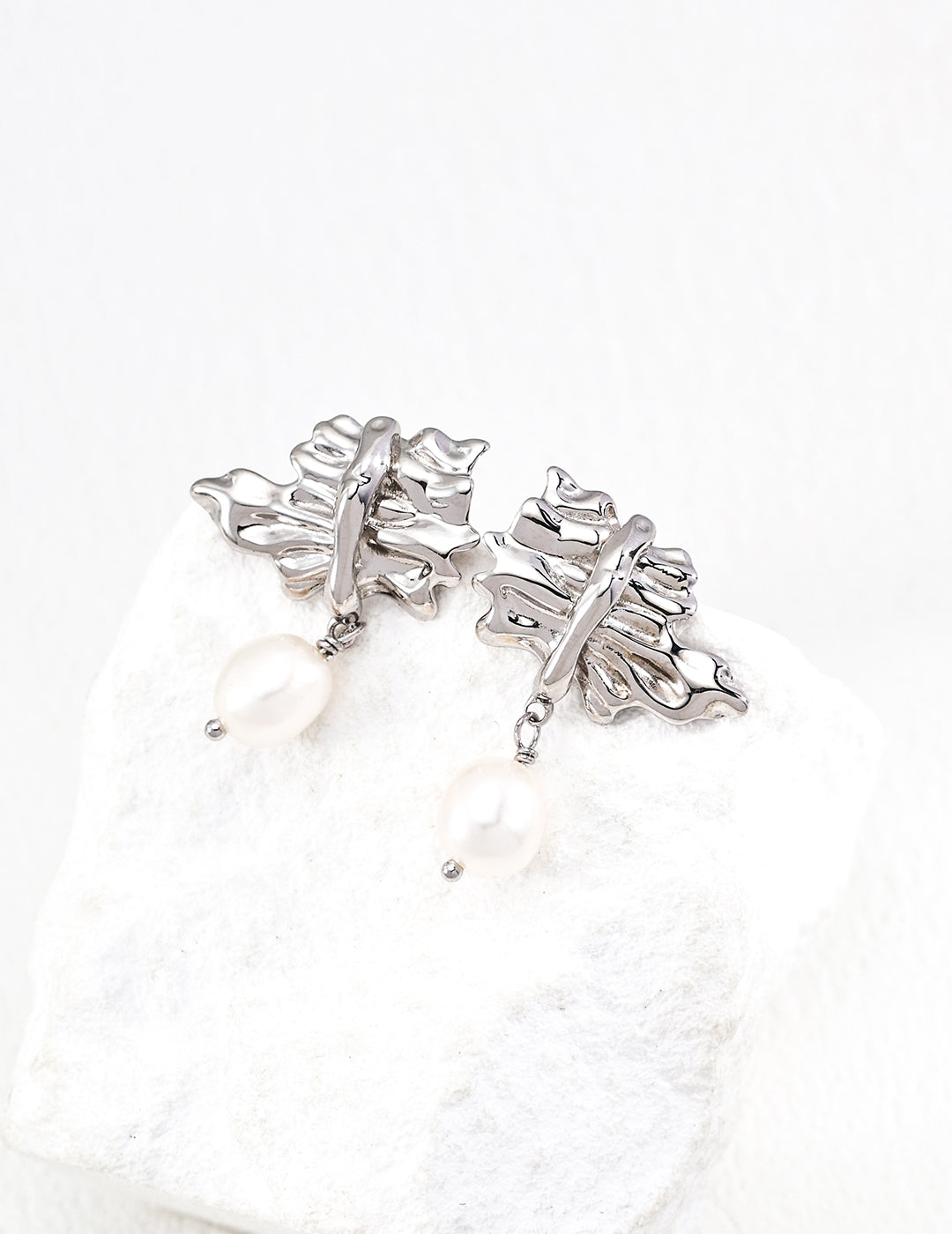 Sculpted Pearl Drop Earrings