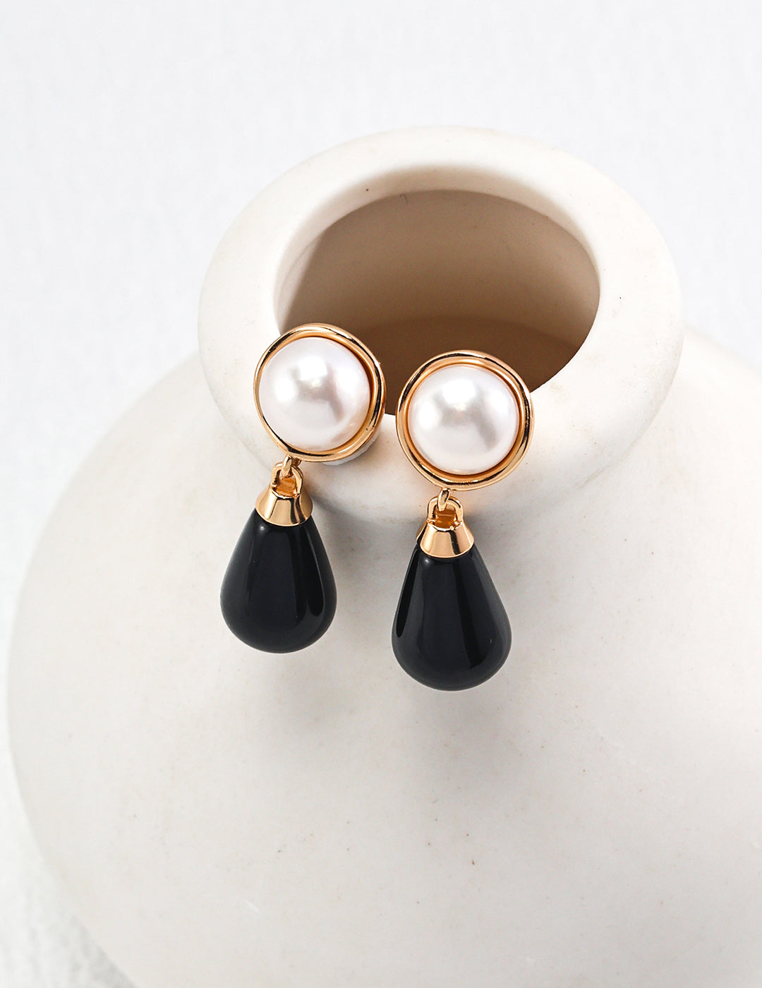 Midnight Pearl Teardrop Earrings